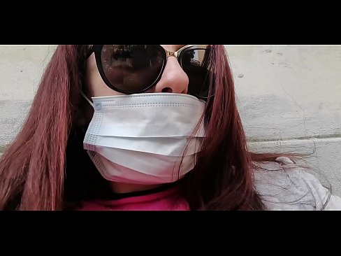 ❤️ Nicoletta se vinga de seu vizinho e faz xixi em sua garagem (Especial Covid19 Quarentena Italiana) ❤️ Porno real vídeo em nós ☑