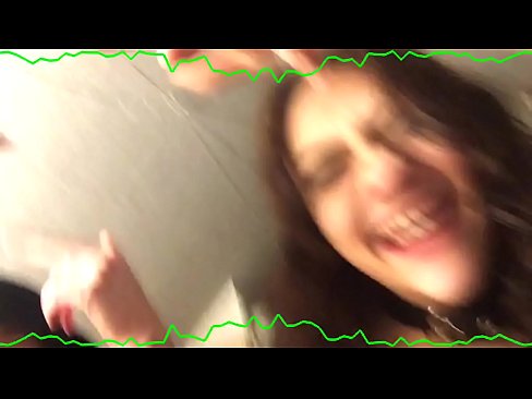 ❤️ Duas calcinhas morenas sensuais e emotivas permanecem bastardas, cabras esquisitas. ❤️ Porno real vídeo em nós ☑