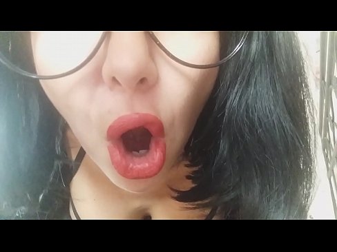❤️ Querida, sua madrasta não vai deixar você ir à escola hoje... Eu preciso muito de você... ❤️ Porno real vídeo em nós ☑