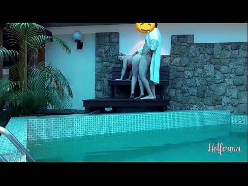 ❤️ Chefe convida empregada para a piscina, mas não conseguiu resistir a um ❤️ Porno real vídeo em nós ☑